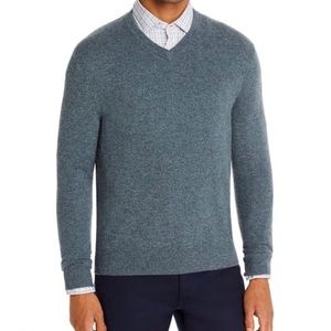 Bloomingdale’s Men’s Cashmere Crew Neck Sweater